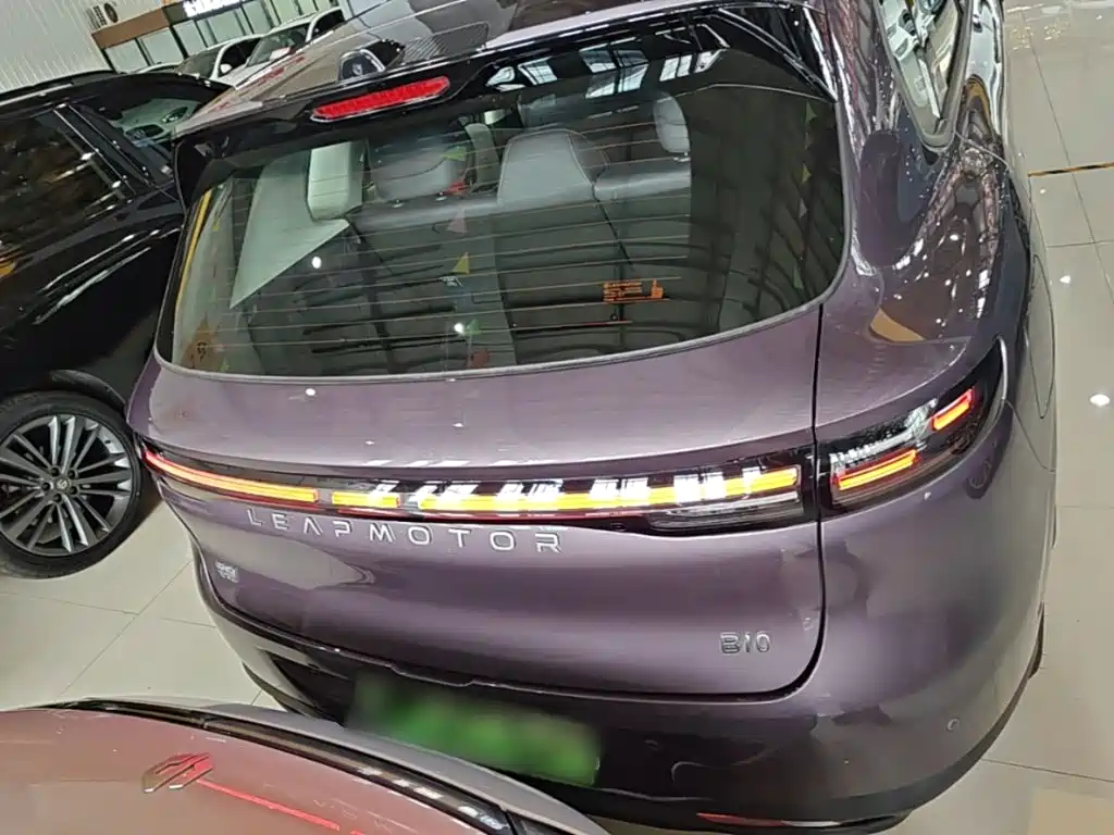 Leapmotor Leapmotor B10 — миниатюра 6