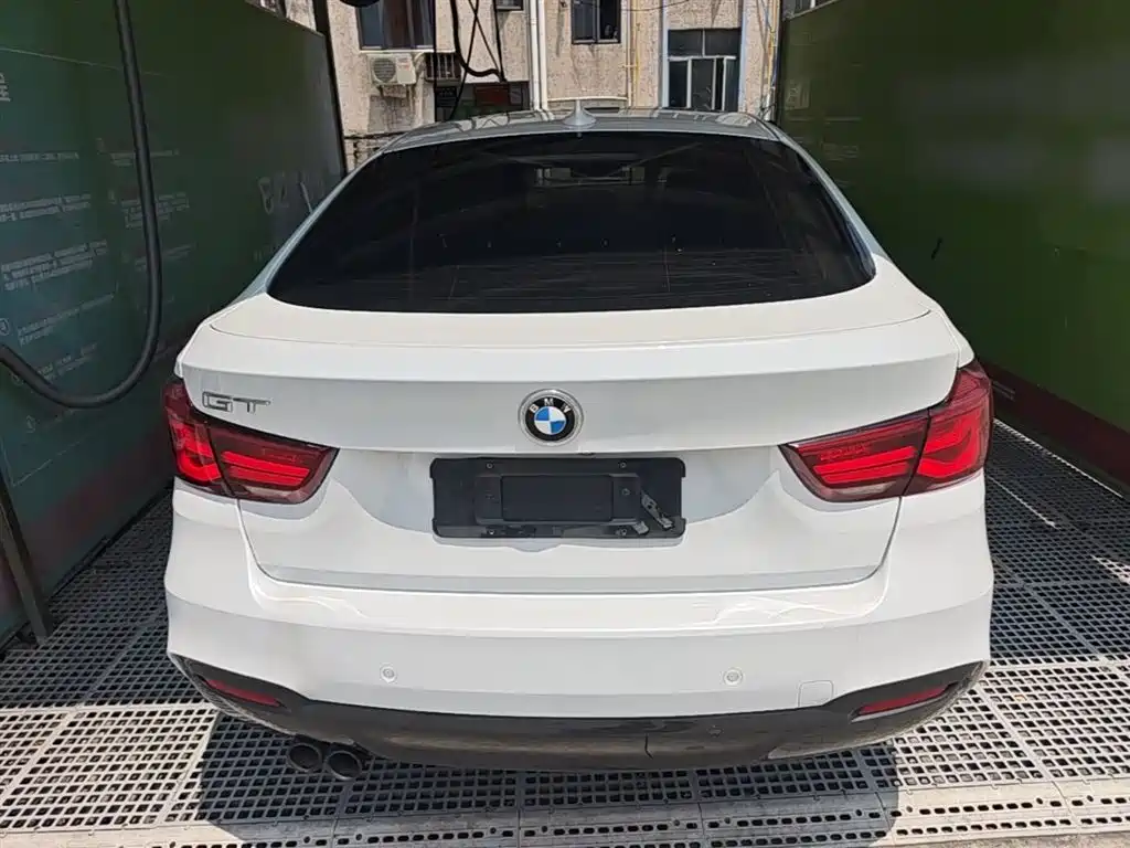 BMW 3 Series GT 3 GT 2020 320i M Sport