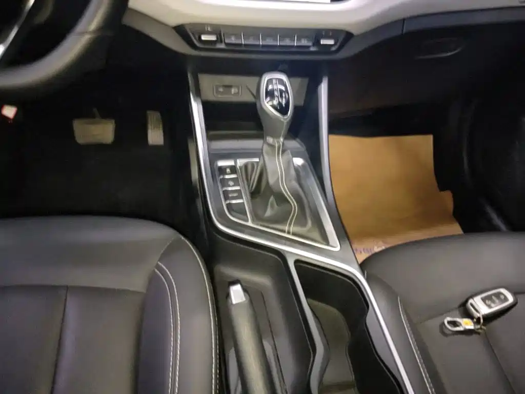 Geely Vision X3 — миниатюра 10