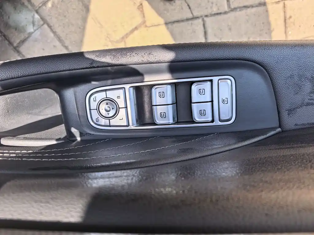 Hongqi H5 2024 1.5T DCT