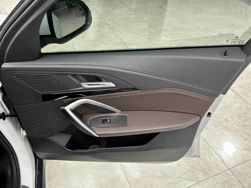 BMW X1 — миниатюра 13