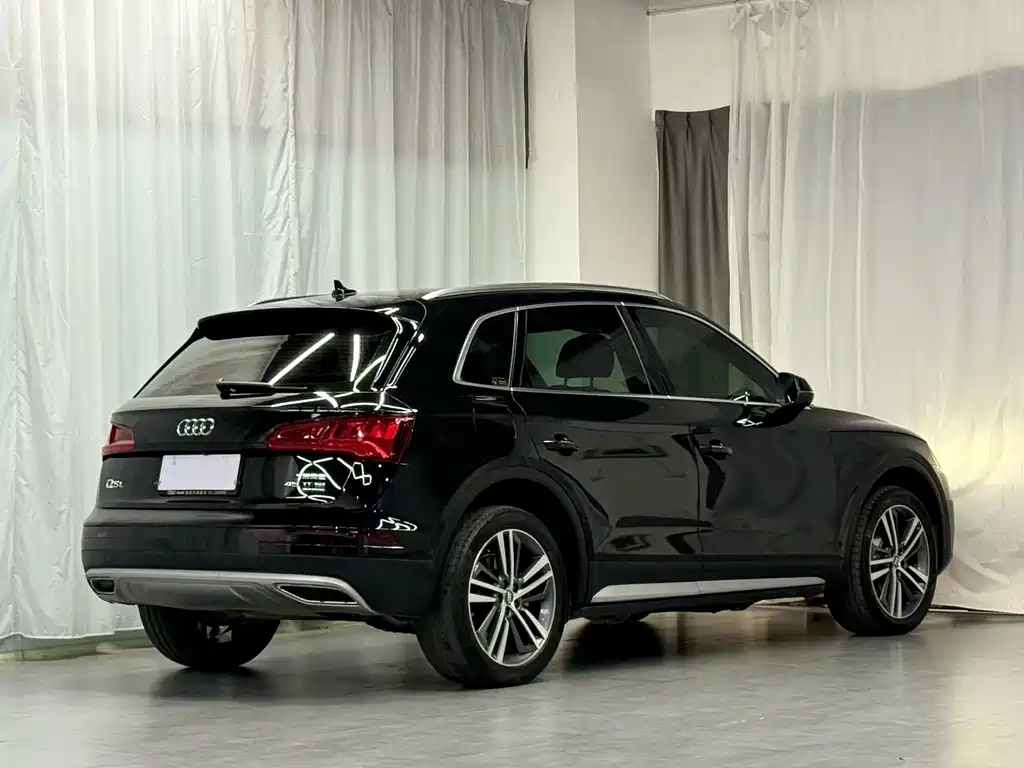 Audi Q5L — миниатюра 7