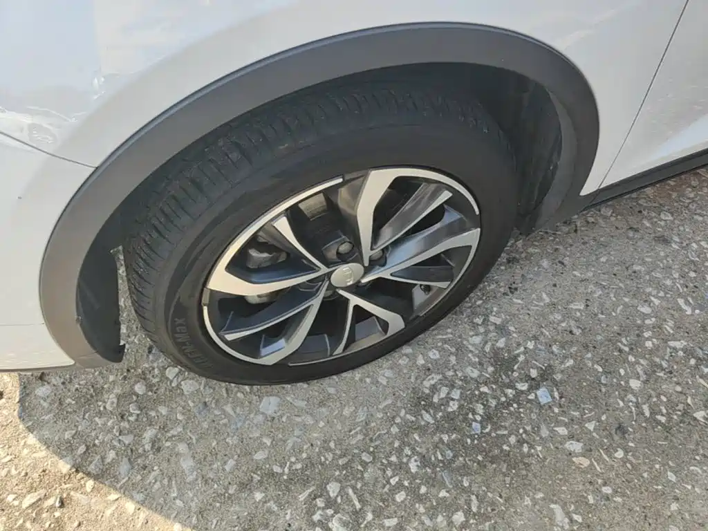 Geely Emgrand GS — миниатюра 23