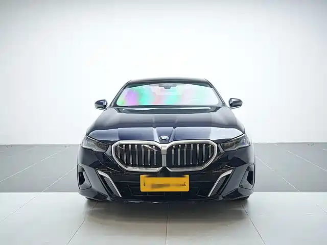 BMW 5 Series 2024