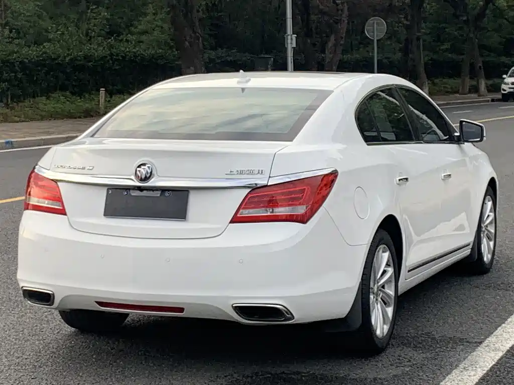 Buick LaCrosse — миниатюра 7