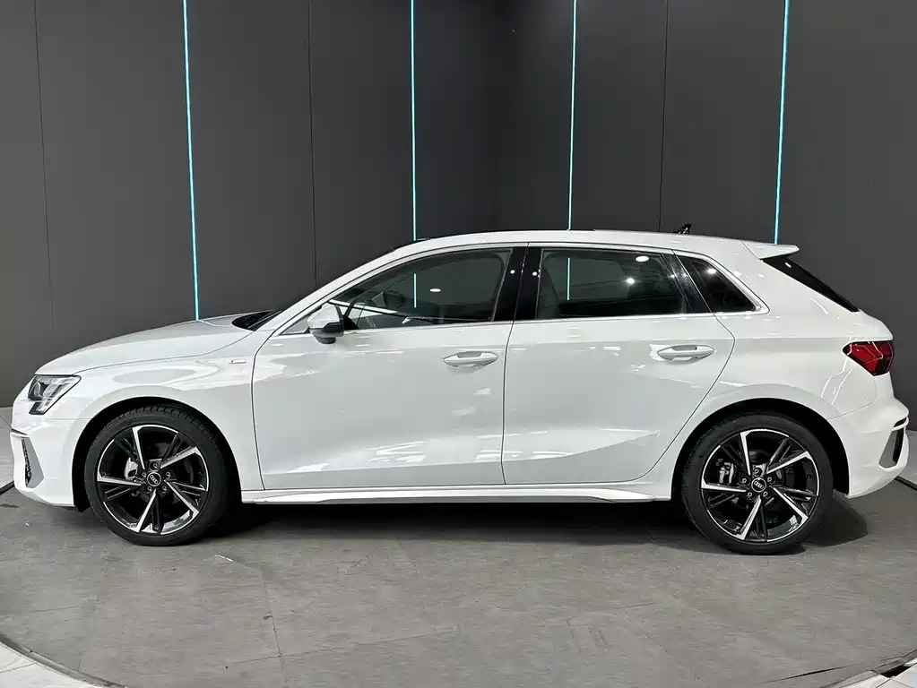 Audi A3 2024 Sportback 35 TFSI Fashion Sport