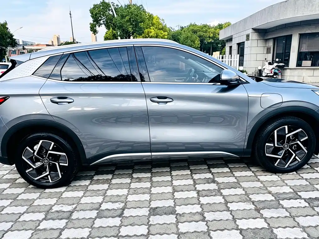 BYD Yuan Plus — миниатюра 4