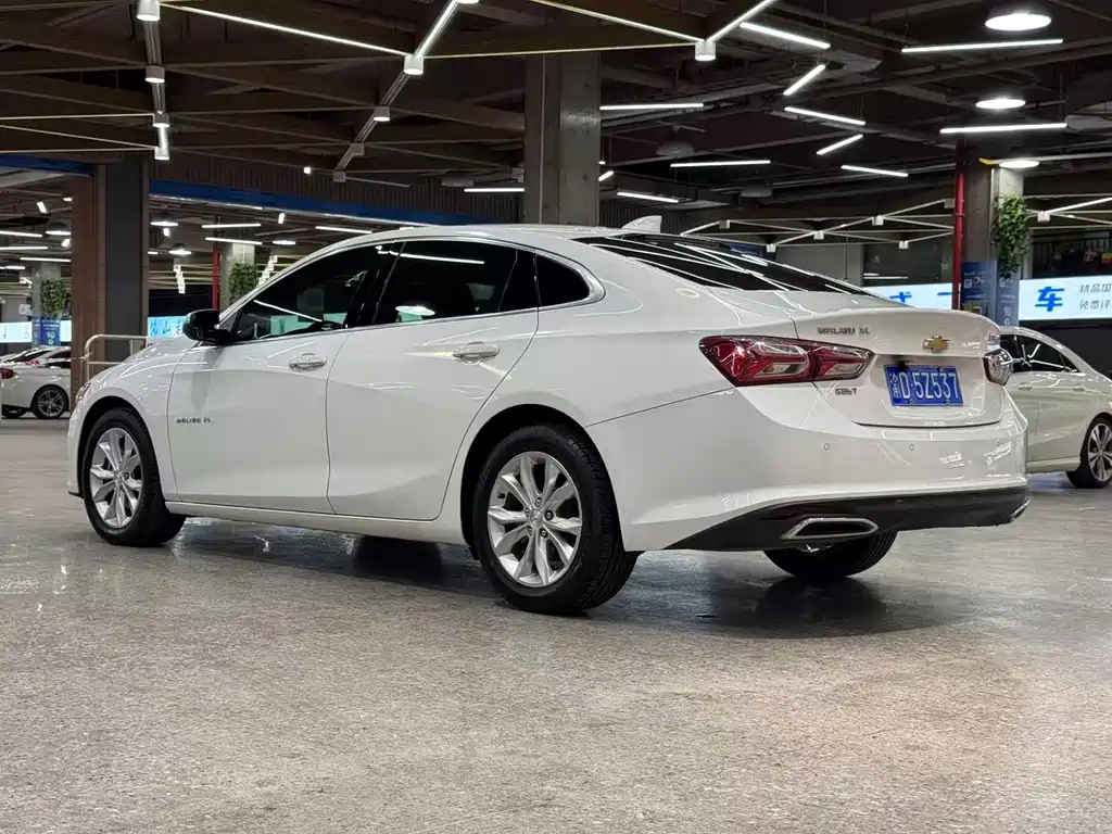 Chevrolet Malibu XL — миниатюра 9