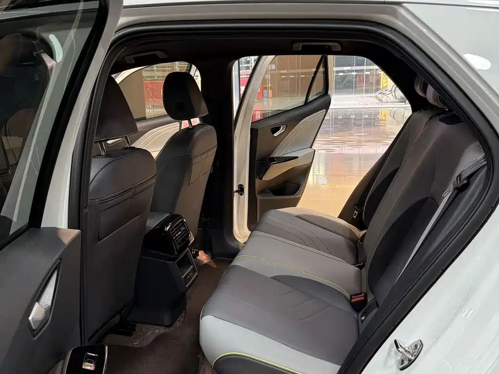 Volkswagen ID.3 — миниатюра 5