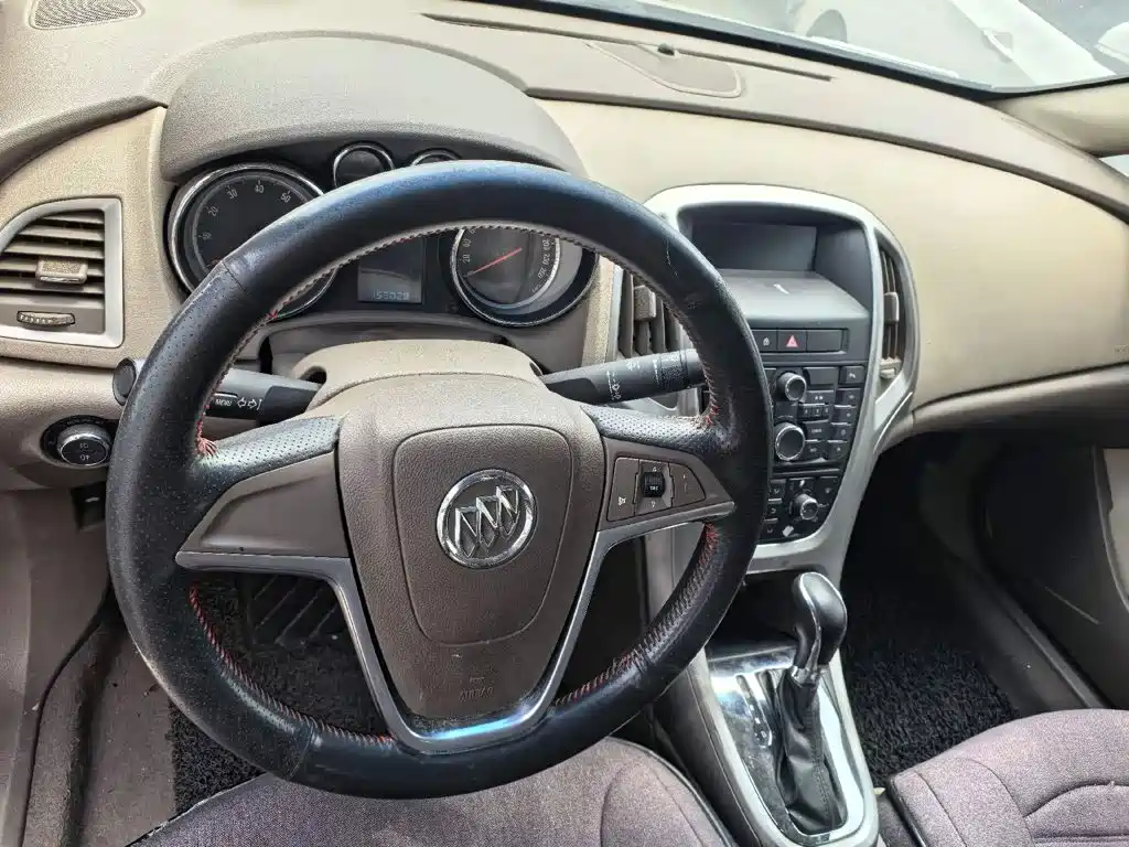 Buick Excelle — миниатюра 5