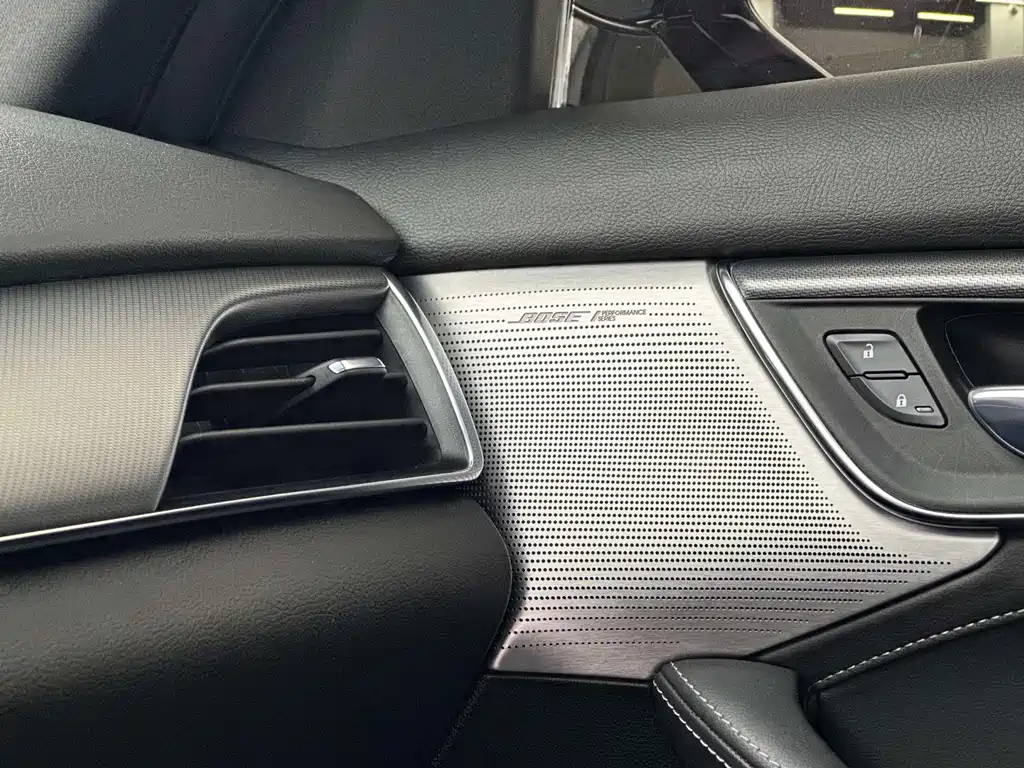 Cadillac CT5 — миниатюра 10