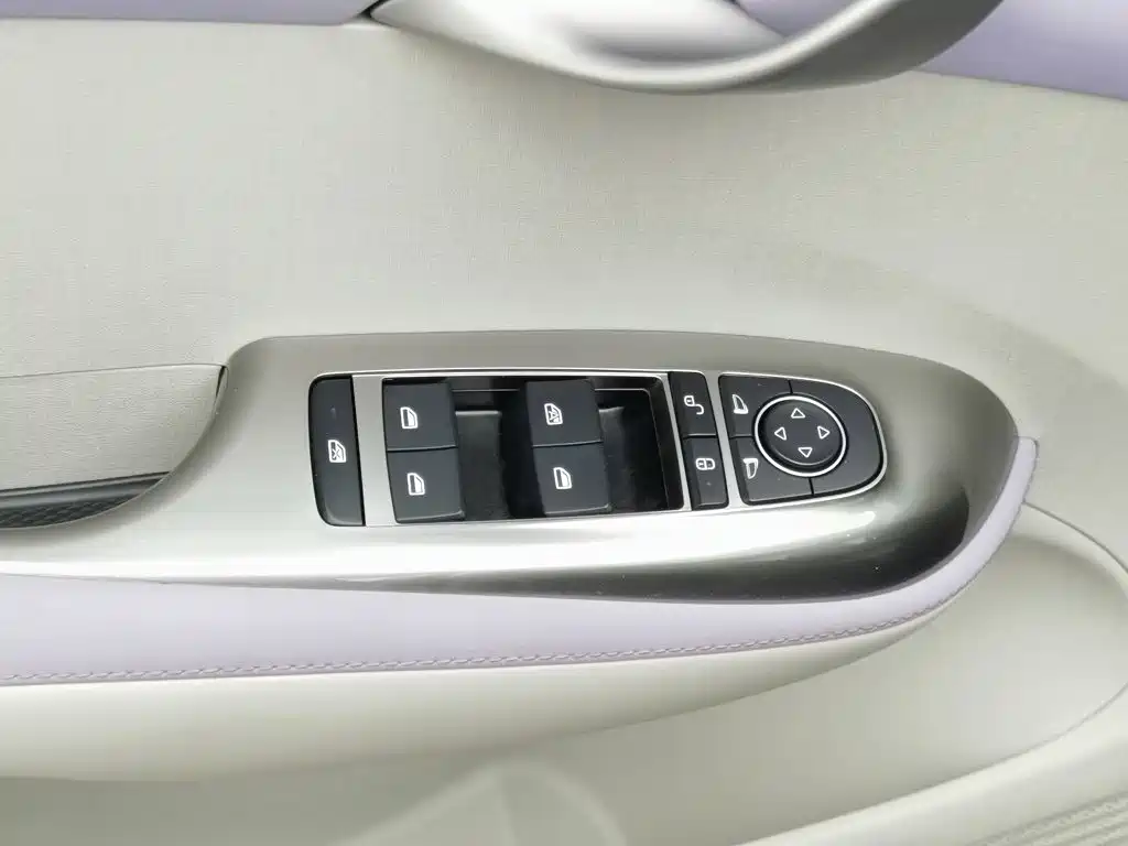 BYD Dolphin — миниатюра 9