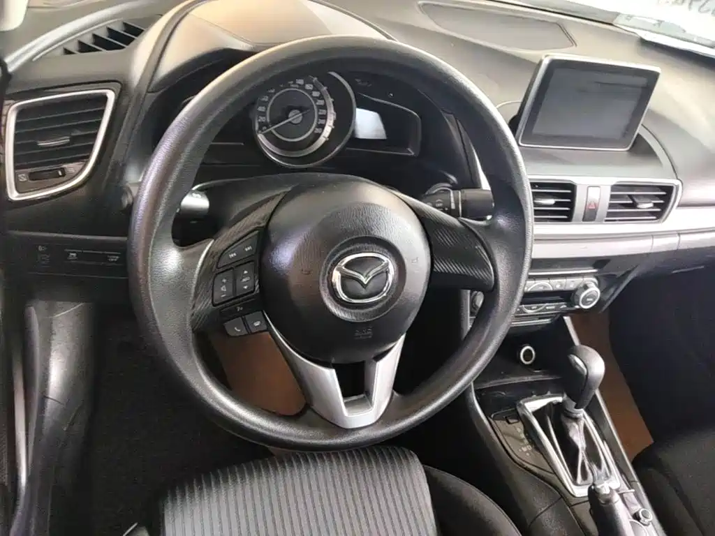 Mazda 3 Axela — миниатюра 11