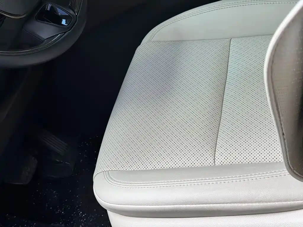 Toyota Vellfire — миниатюра 15