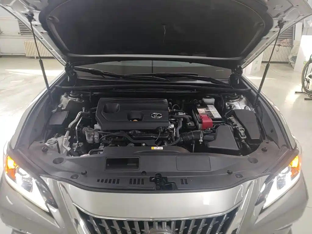 Lexus ES — миниатюра 20