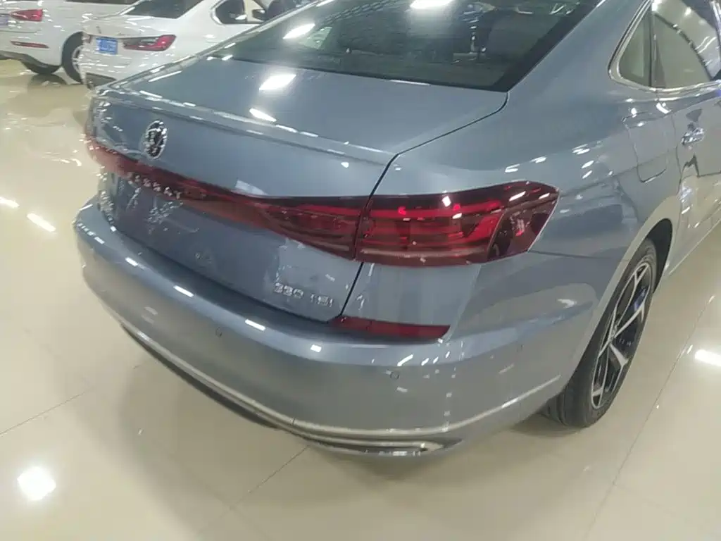 Volkswagen Passat — миниатюра 8
