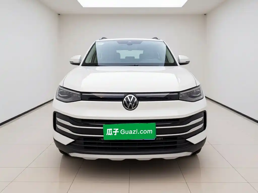 Volkswagen Tharu — миниатюра 2
