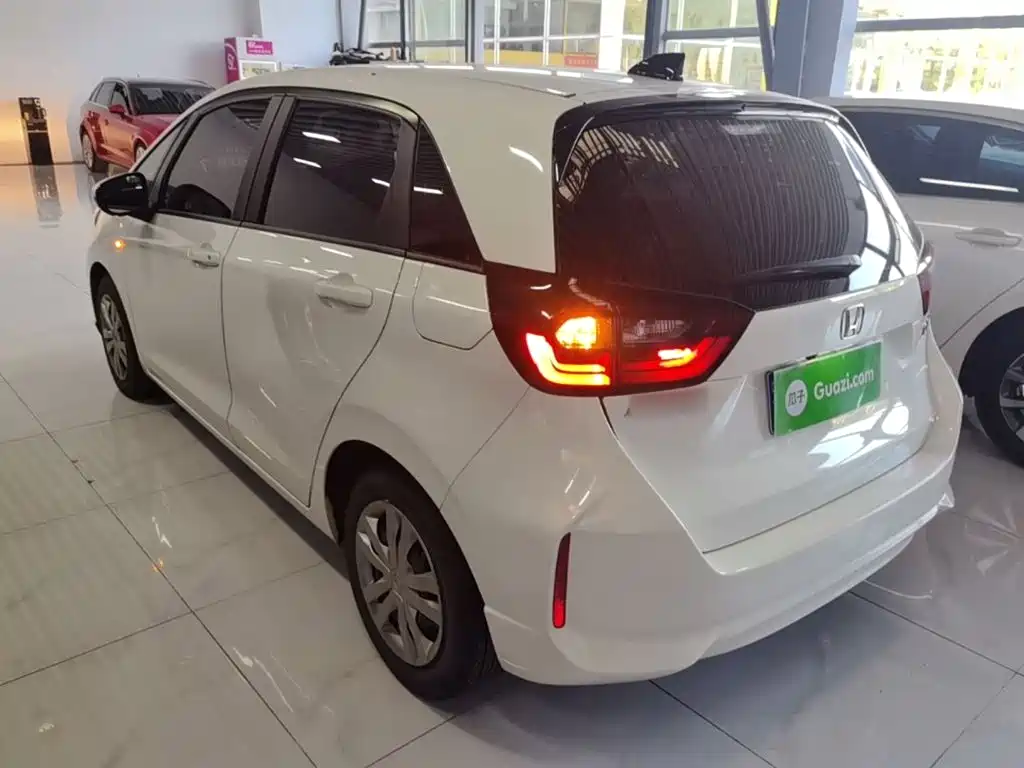 Honda Fit — миниатюра 5