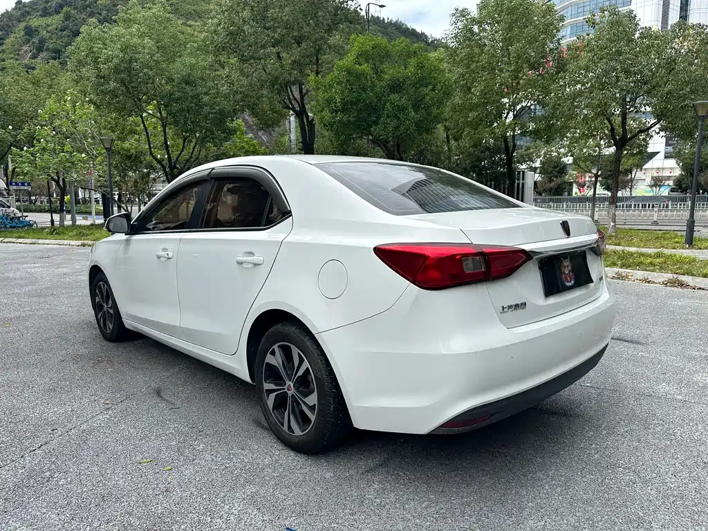 Roewe 360 — миниатюра 5