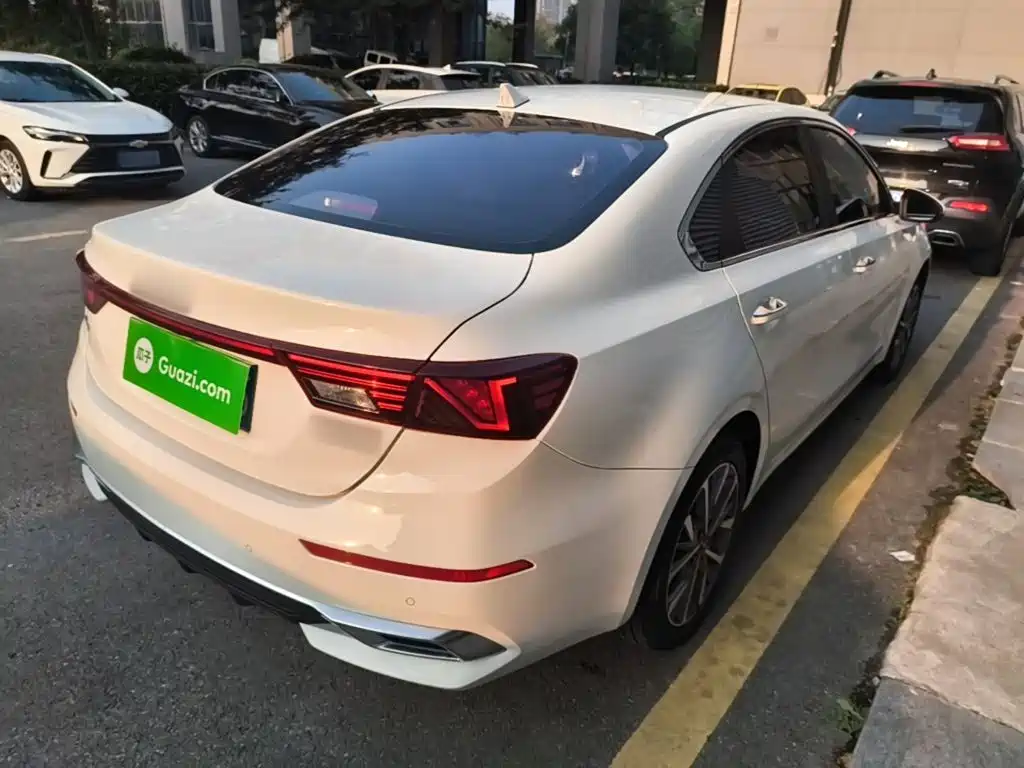 Kia K3 — миниатюра 7