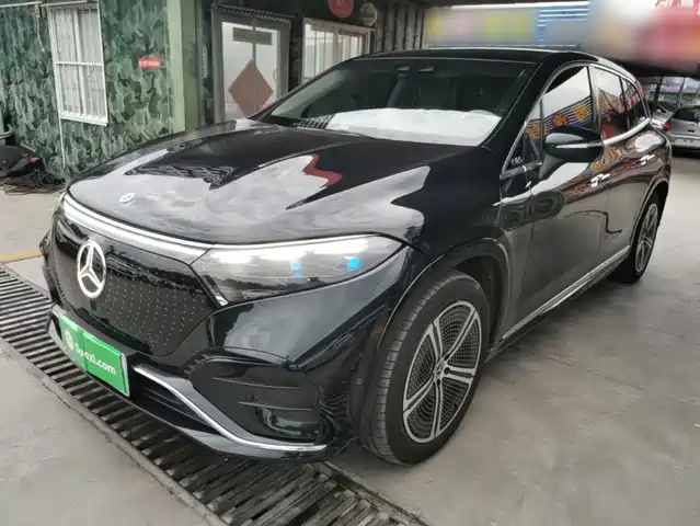 Mercedes-Benz EQS