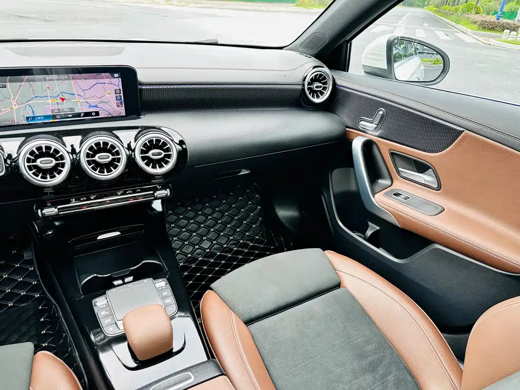 Mercedes-Benz A-Class — миниатюра 16