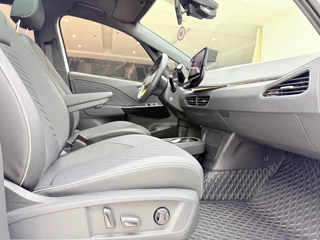 Volkswagen ID.3 — миниатюра 5