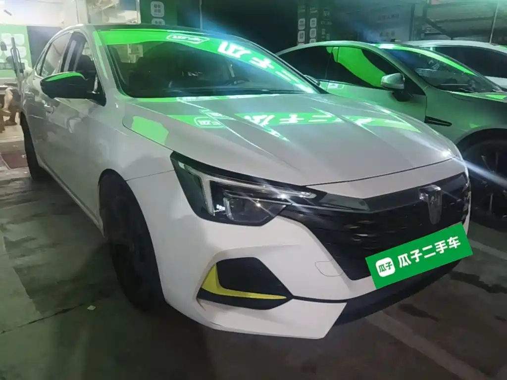 Roewe i6 MAX New Energy — миниатюра 4