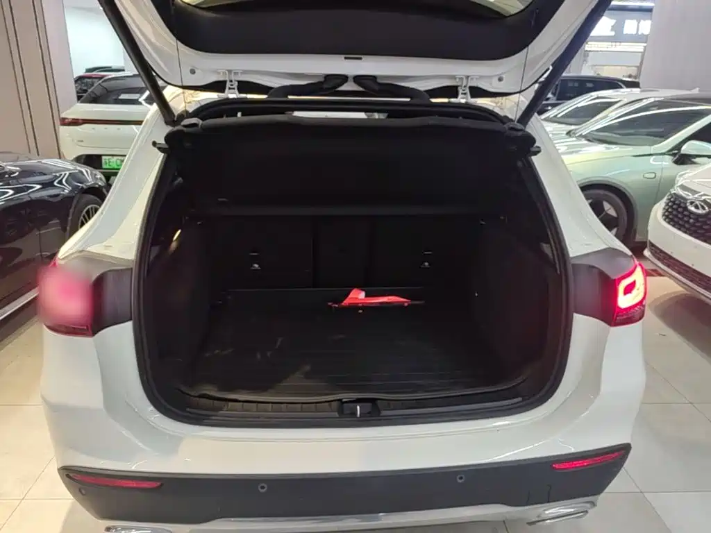 Mercedes-Benz GLA — миниатюра 19