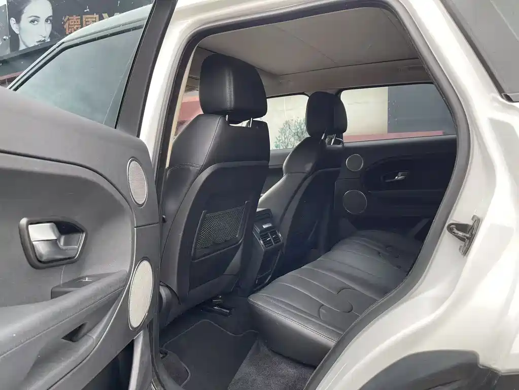 Land Rover Evoque — миниатюра 5