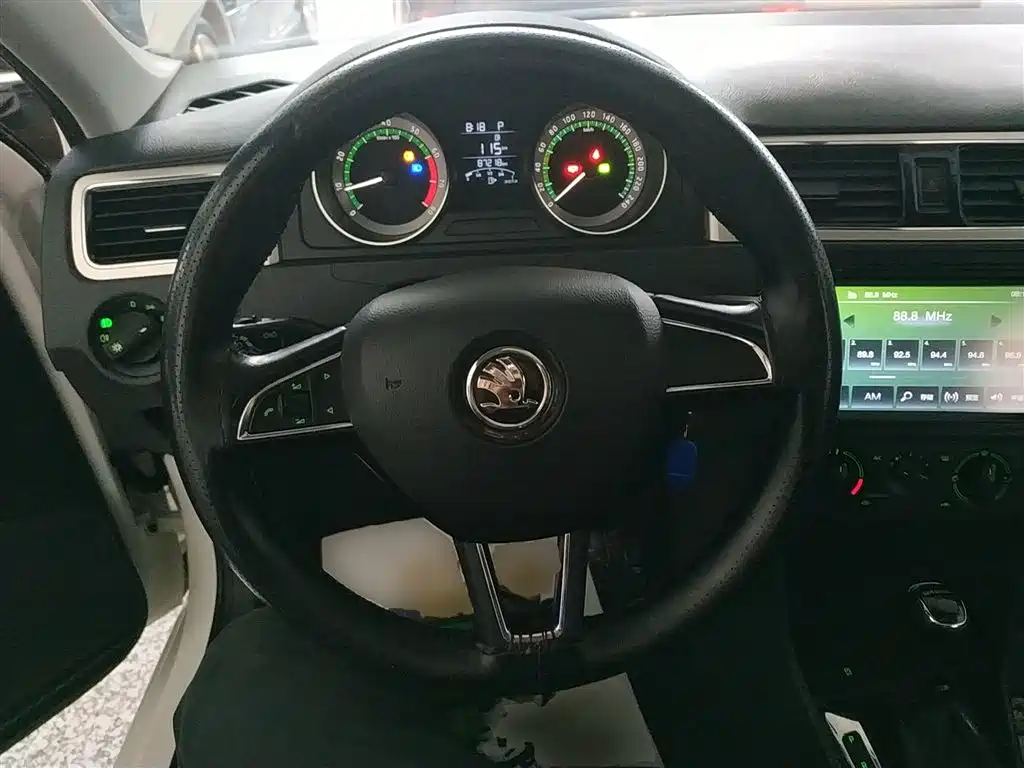 Skoda Rapid Spaceback 2019 1.5L AT Comfort V