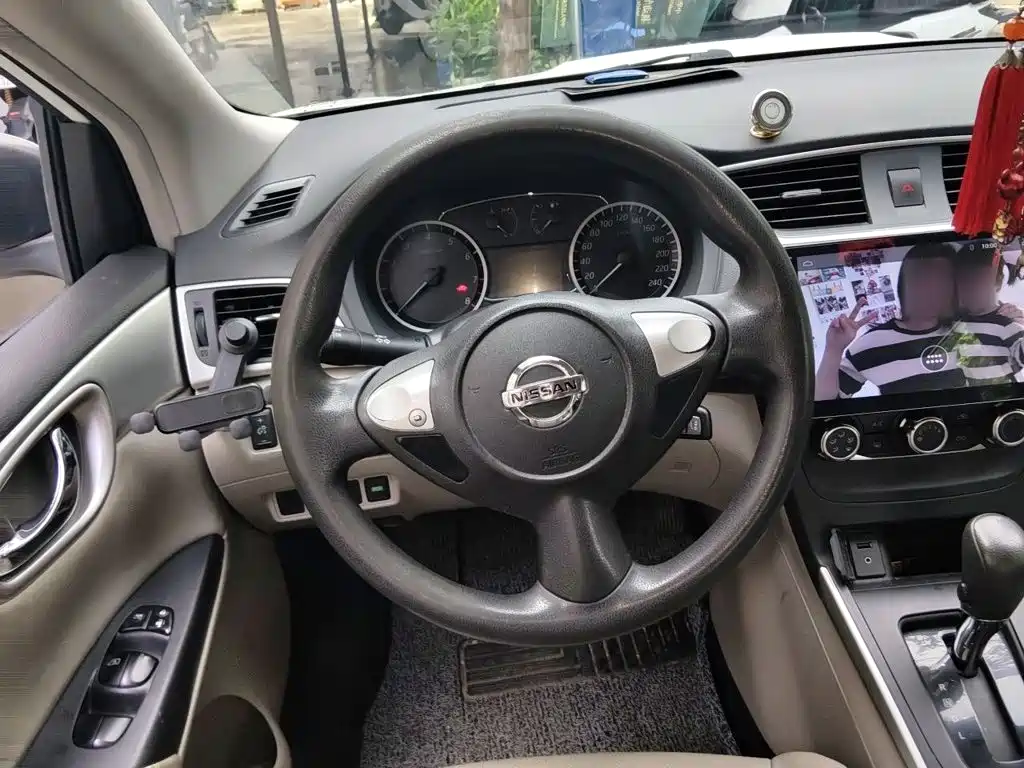 Nissan Sylphy — миниатюра 6