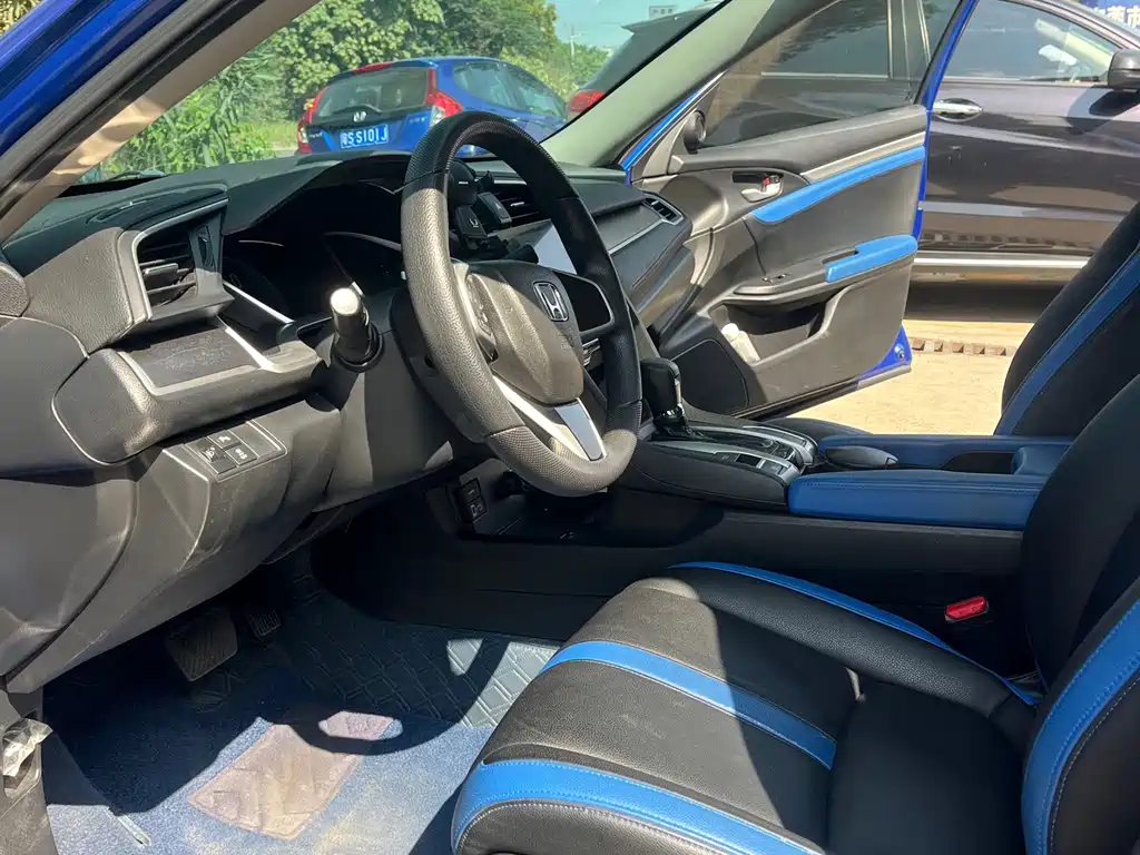 Honda Civic — миниатюра 4