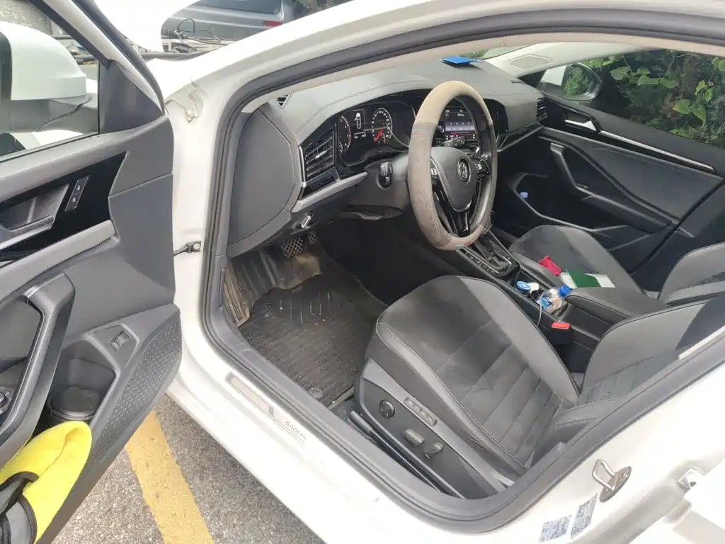 Volkswagen Sagitar — миниатюра 12