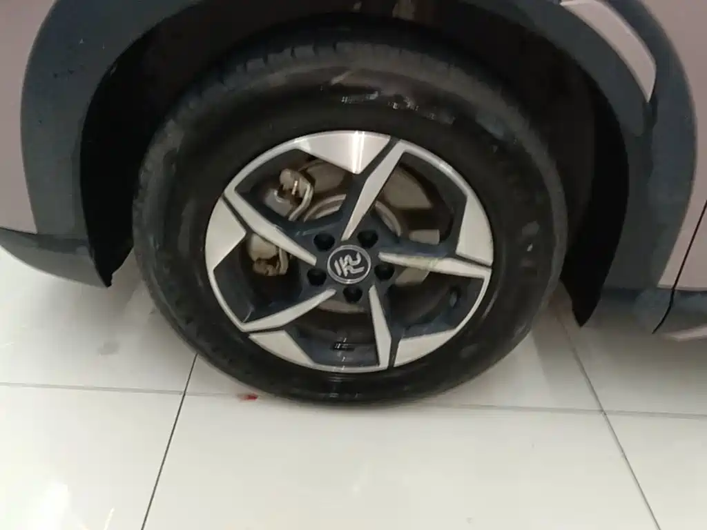 BYD Yuan UP — миниатюра 23