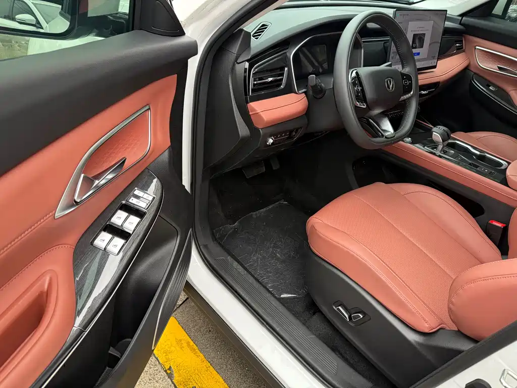 Changan CS75 — миниатюра 10