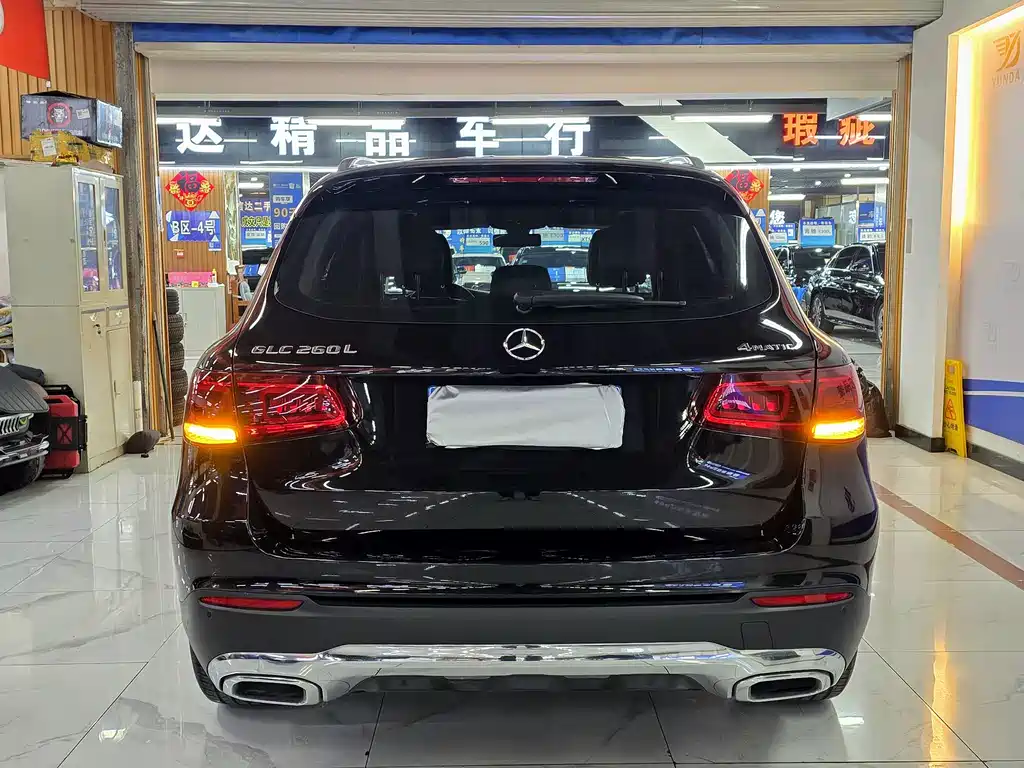 MERCEDES-BENZ GLC