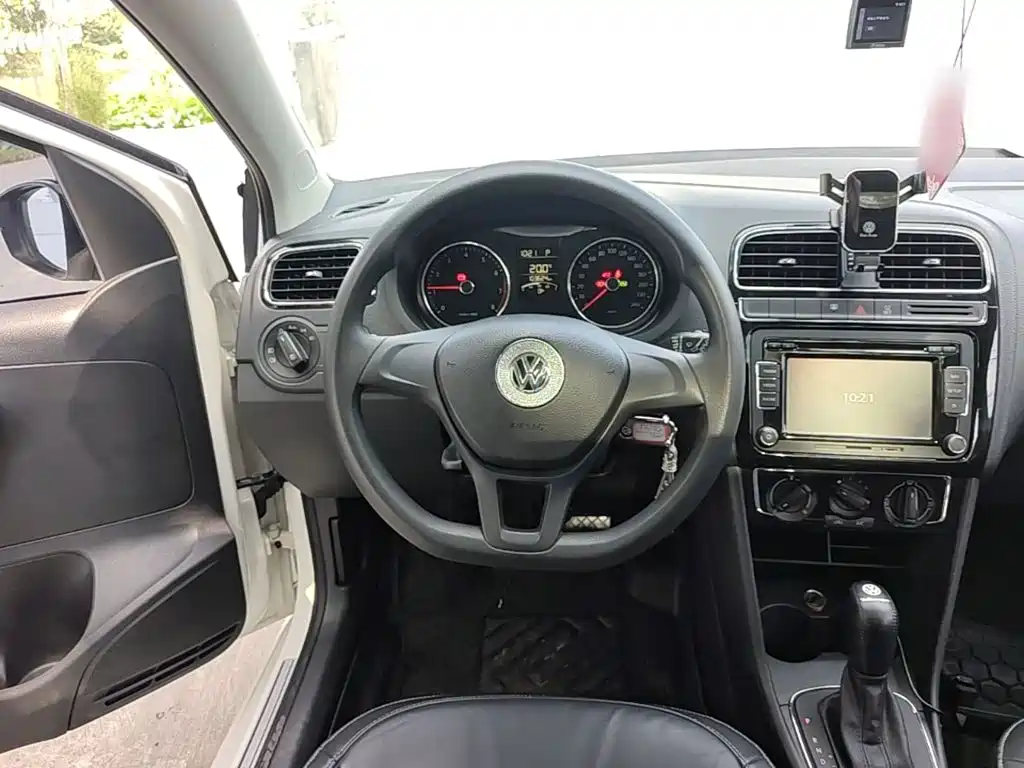 Volkswagen Polo — миниатюра 11