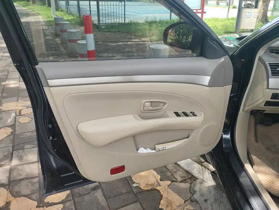 Nissan Sylphy — миниатюра 7