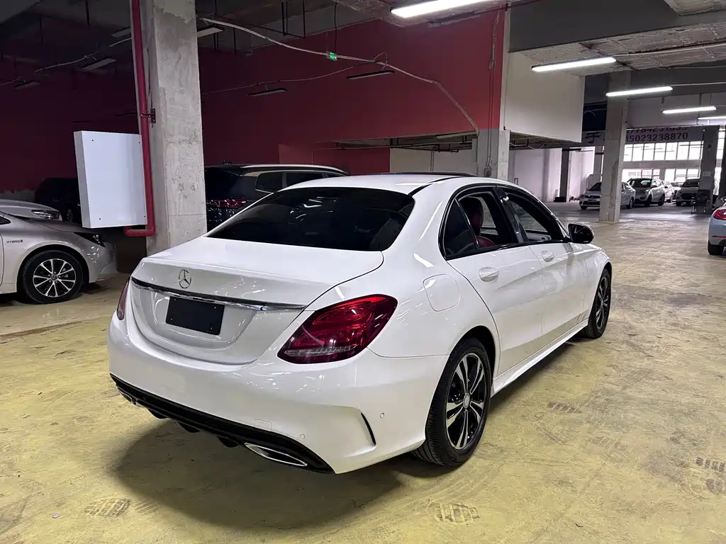 Mercedes-Benz C-Class — миниатюра 19
