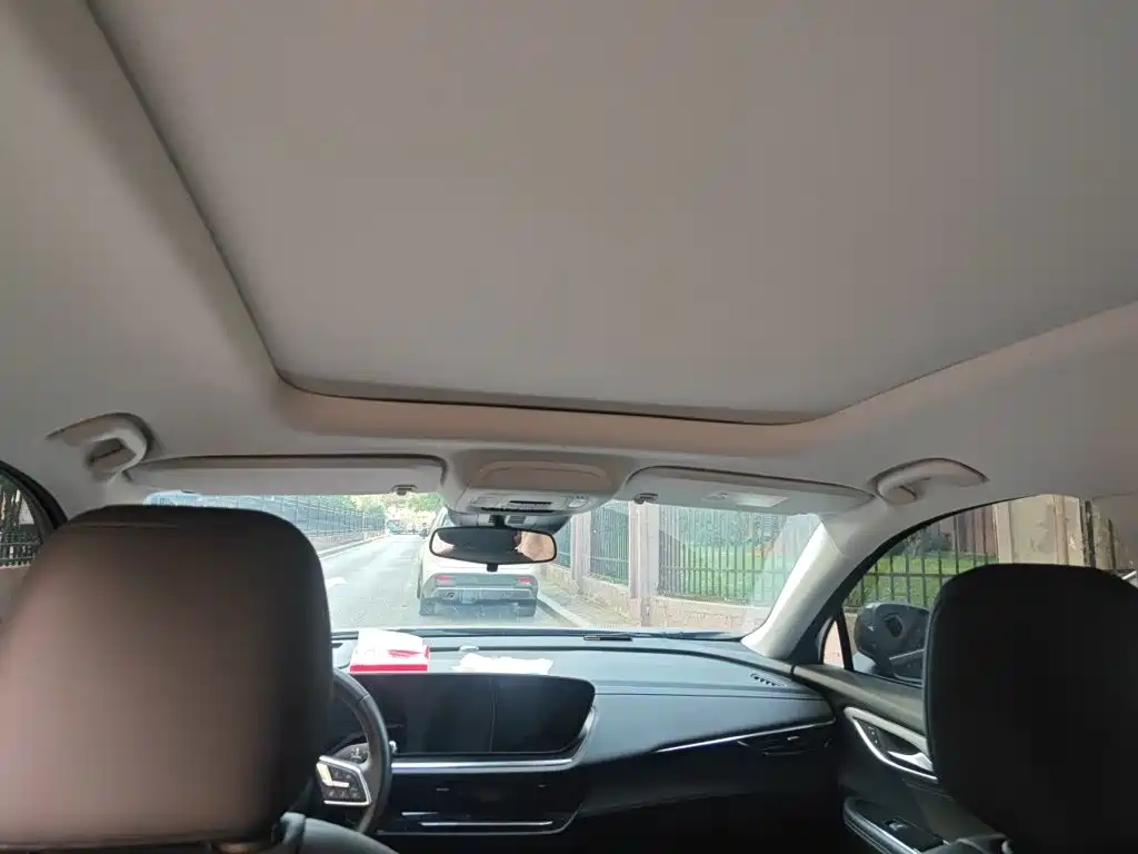 Buick Envision Plus — миниатюра 9