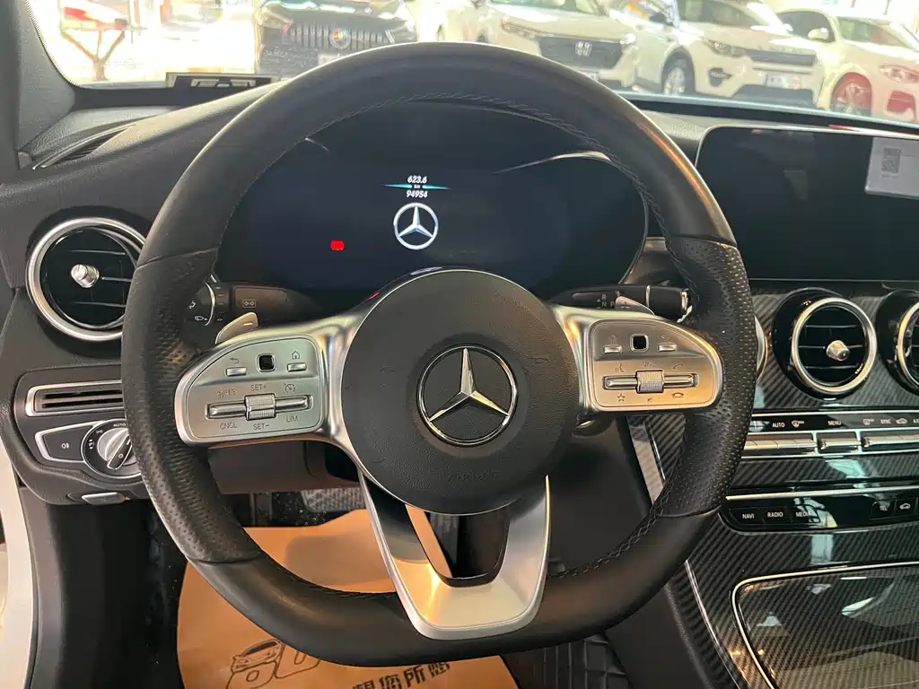 Mercedes-Benz C-Class — миниатюра 3