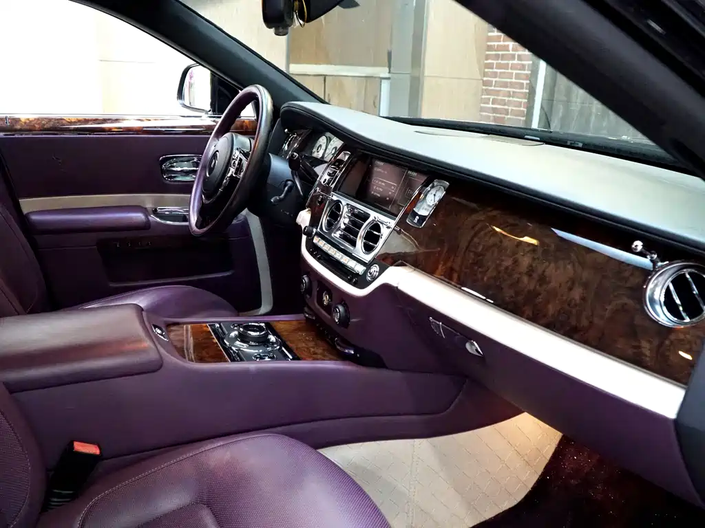 Rolls-Royce Ghost — миниатюра 8