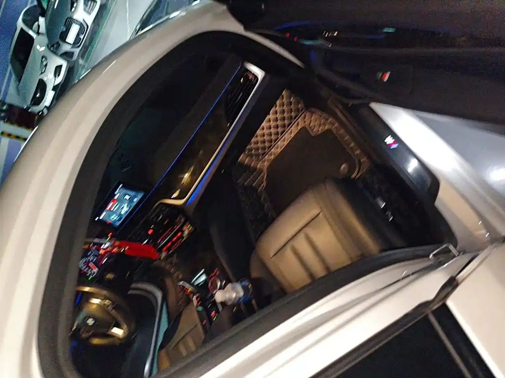 BMW 5 Series — миниатюра 20