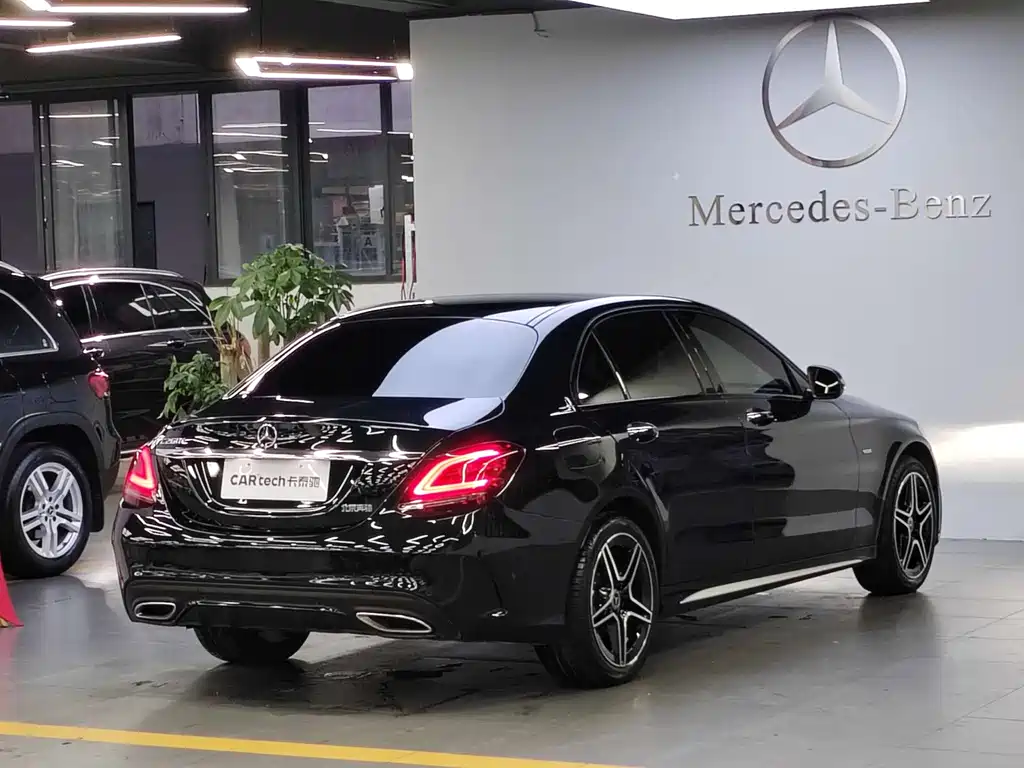 Mercedes-Benz C-Class — миниатюра 4