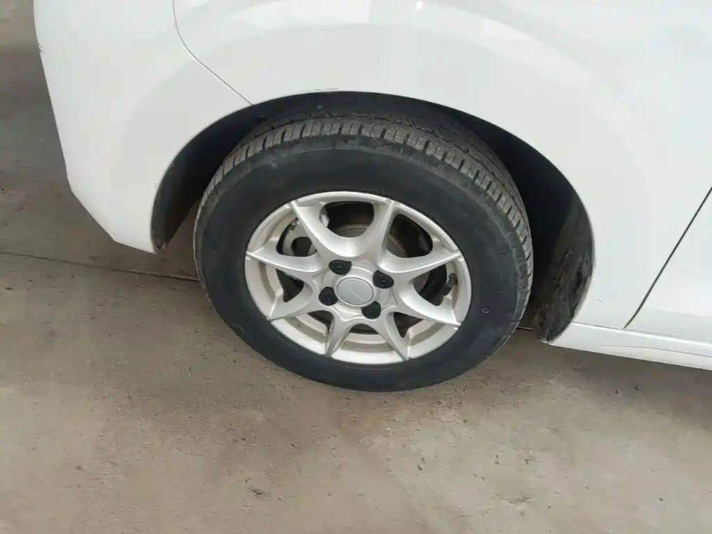Roewe Clever — миниатюра 23