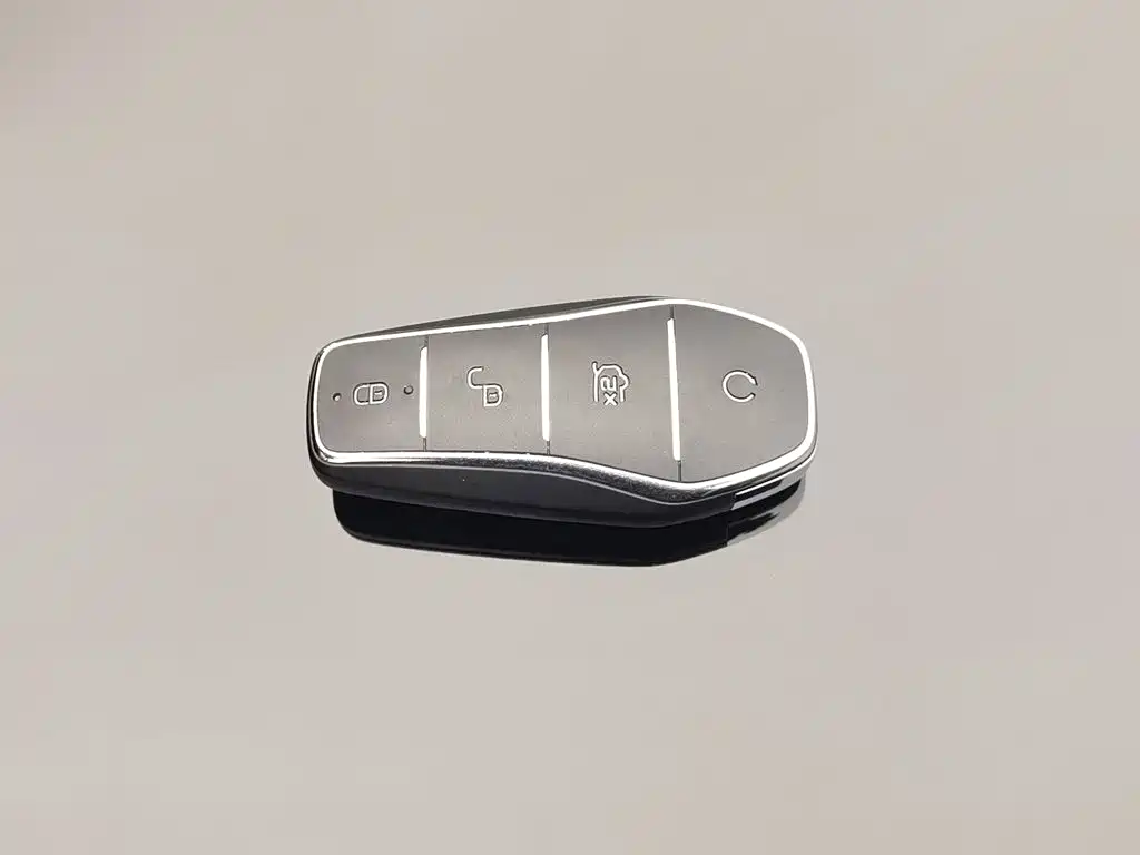 BYD Seal — миниатюра 19