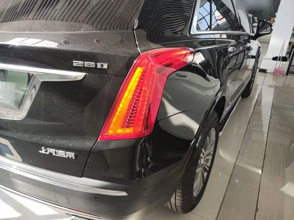 Cadillac XT5 — миниатюра 8