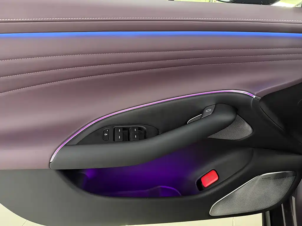 Xiaomi SU7 — миниатюра 3