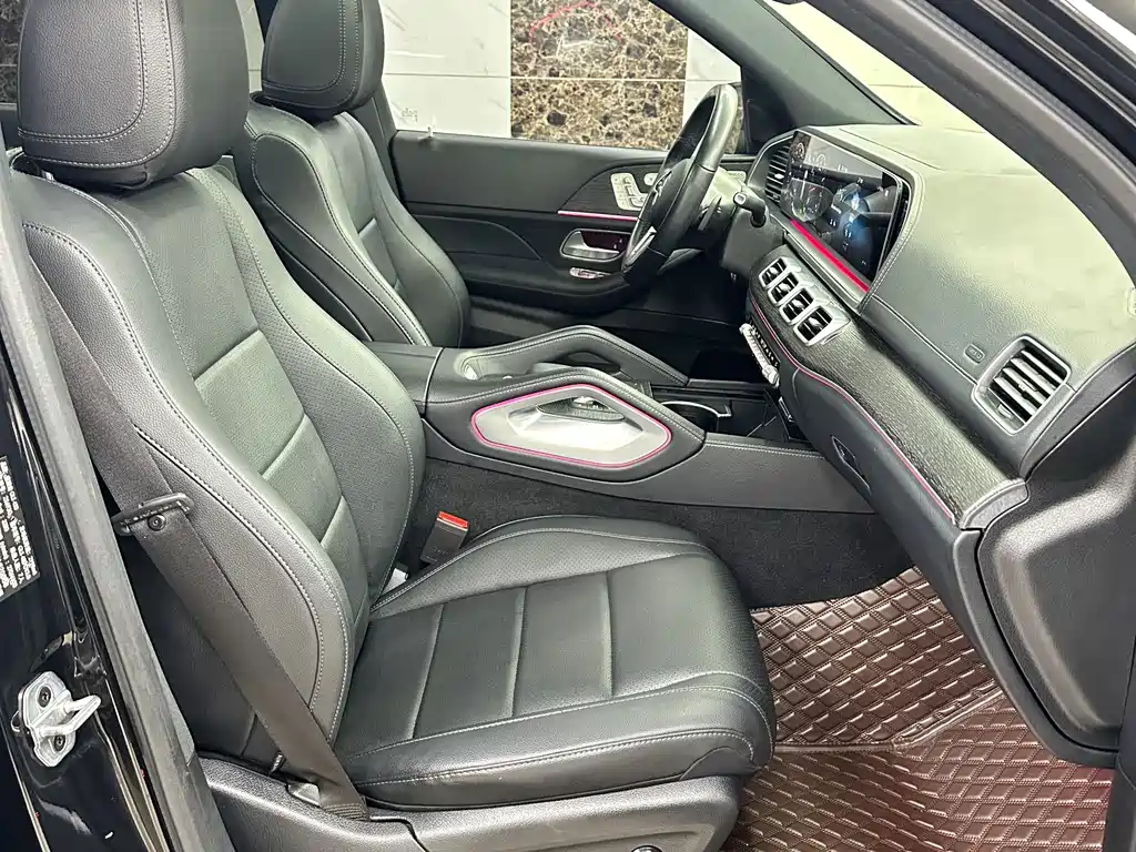 Mercedes-Benz GLS — миниатюра 13